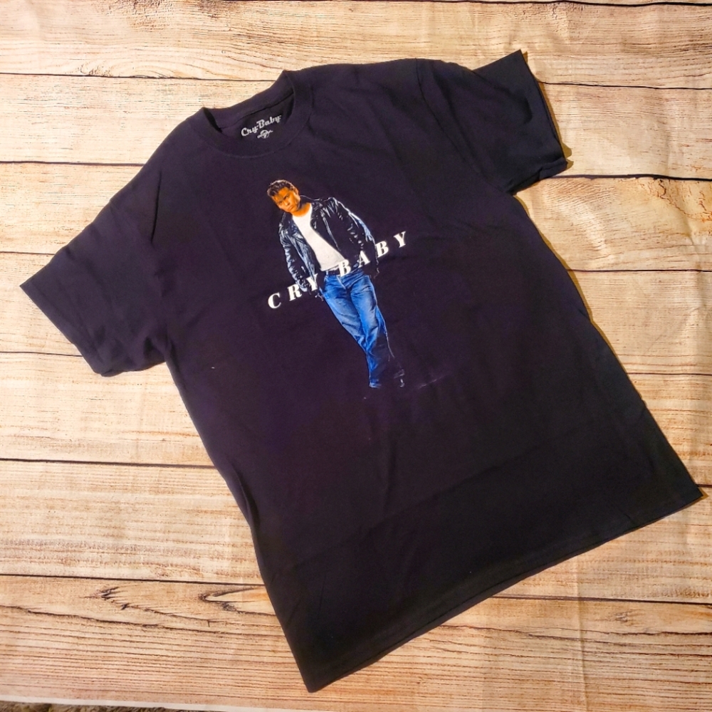 Sz M CryBaby graphic tee Johnny depp